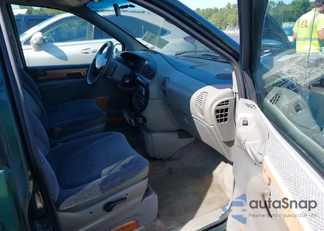 1997 Dodge Grand Caravan Se z USA, uszkodzony, nr VIN 1B4GP44R9VB422481